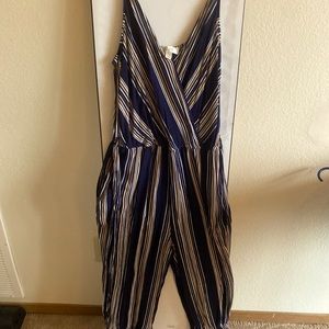 XL jumpsuit pant. Striped blue and yellow